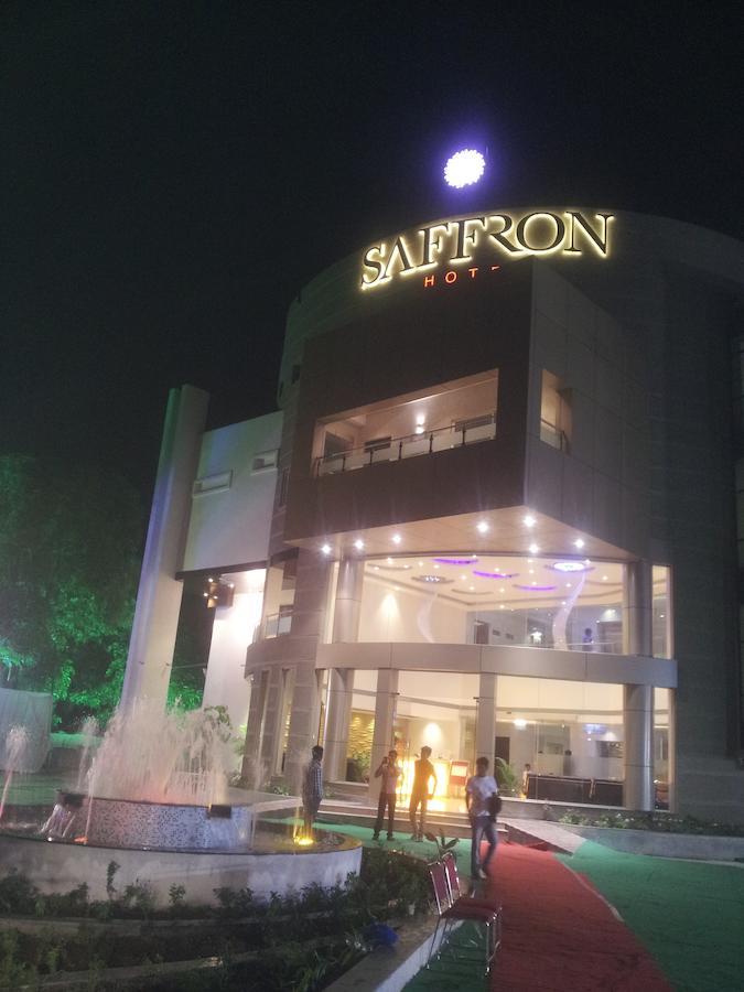 Saffron Hotel Jalna Ngoại thất bức ảnh